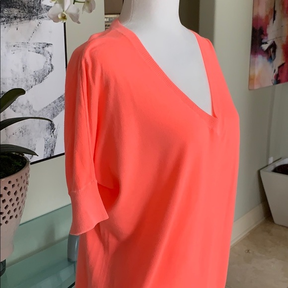 GAP Neon Dye V Neck Short Sleeve Sweater - Picture 2 of 5
